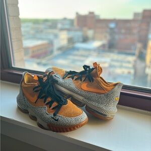 Nike Orange and Gray Men's Shoes